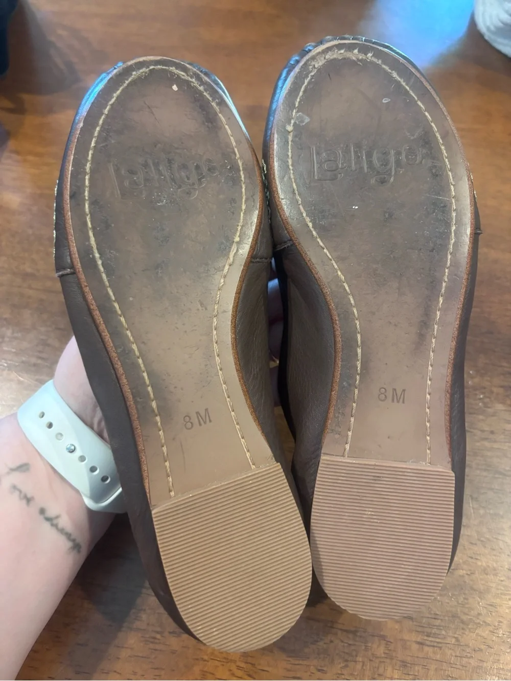 Latigo women flats